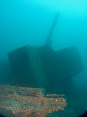 Midships Starboard Gun