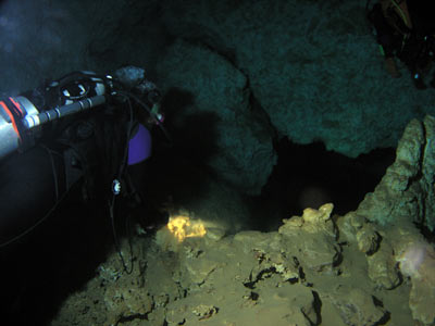 Liga Onui Cave