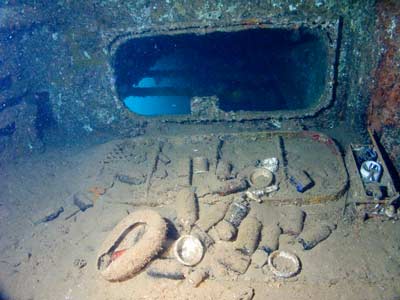 The hatch to Hold Two