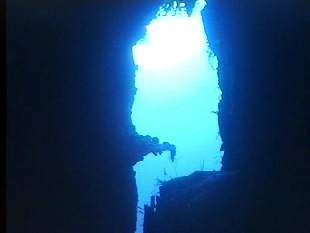 The hole in Hold 4