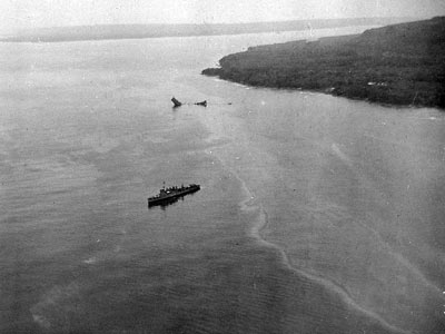 USS Tucker sinking
