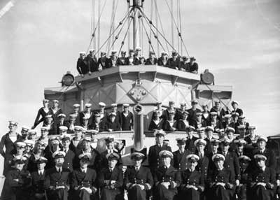 HMAS Doomba as a minesweeper
